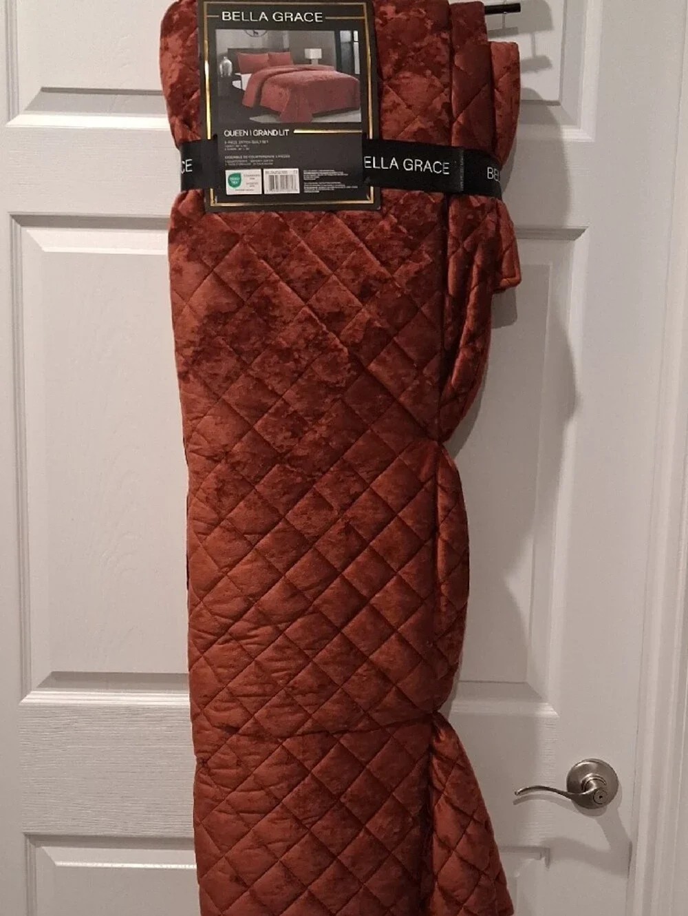 Quilted Queen Bedspread Set in Rust